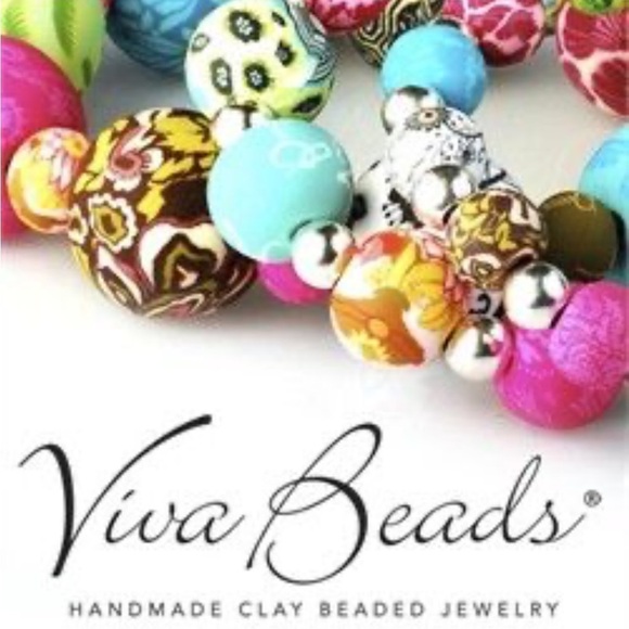 Viva Beads Handmade Clay Stretch Bracelet in Blue Green Gray Black Hues Silver - Picture 10 of 10